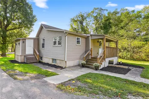 160 Starlite Rd, Lemont Furnace, PA 15456