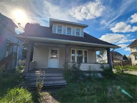 719 N Mercer St, New Castle, PA 16101