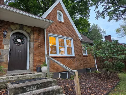 133 Spring Grv, Pittsburgh, PA 15235