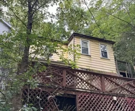 319 Strickler St, Pittsburgh, PA 15204