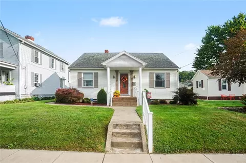 228 Hazel Ave, Ellwood City, PA 16117