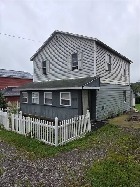 138 11th St, Lucerne Mines, PA 15754