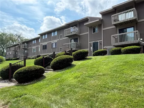 2457 Brook Ledge Rd #12A, Bridgeville, PA 15017