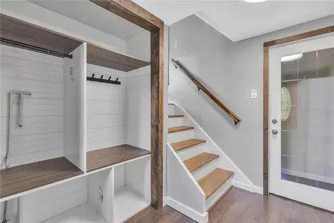 Entry Way - 3660 Brodhead, Monaca, PA 15061 photo 2 of 2