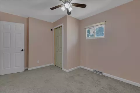 Bedroom - 3660 Brodhead, Monaca, PA 15061 photo 5 of 6