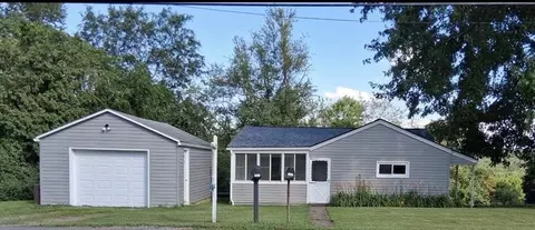 6365 Tuscarawas Rd, Industry, PA 15052