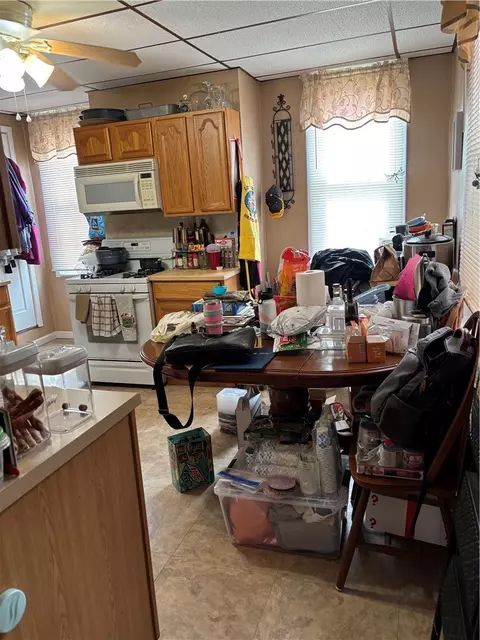 Kitchen - 904 Coalmont St, Braddock, PA 15104 photo 3 of 4