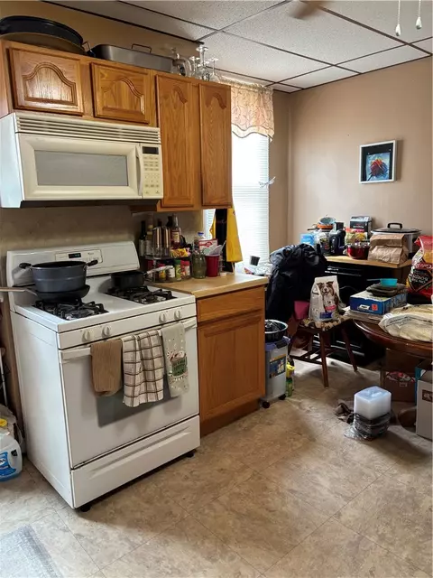 Kitchen - 904 Coalmont St, Braddock, PA 15104 photo 2 of 4