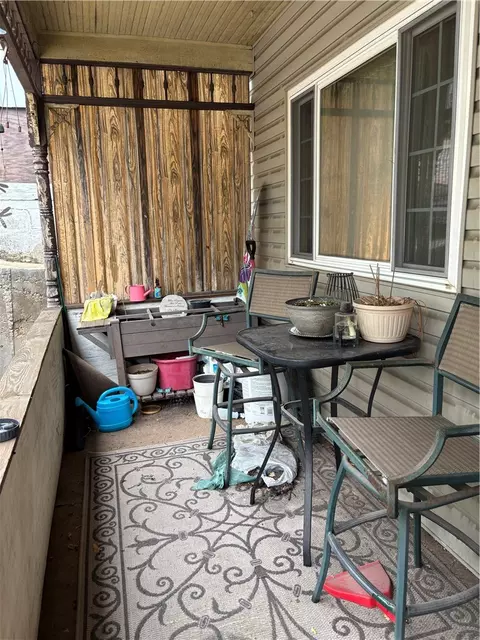 Exterior - 904 Coalmont St, Braddock, PA 15104 photo 5 of 5