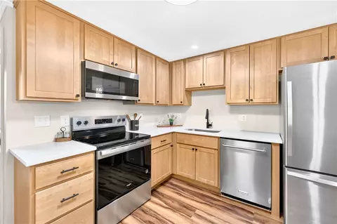 Kitchen - 11083 Bouldin Rd, Irwin, PA 15642 photo 2 of 2
