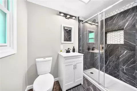 Bath - 11083 Bouldin Rd, Irwin, PA 15642 photo 1 of 4