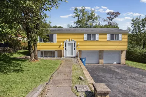 50 Dundalk Dr, Pittsburgh, PA 15235