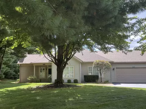 3534 Hunters Woods Blvd # -4, New Castle, PA 16105