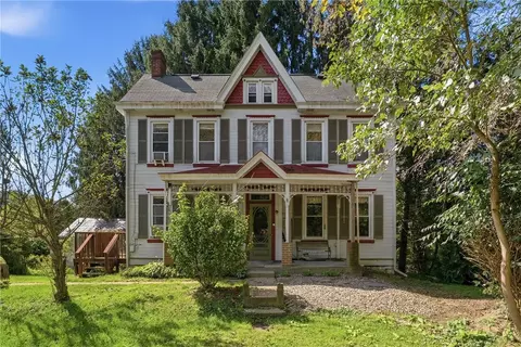 118 Saltarka Ln, Zelienople, PA 16063