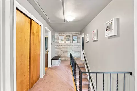 Entry Way - 696 Sloop, Pittsburgh, PA 15237 photo 4 of 4