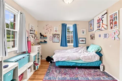 Bedroom - 696 Sloop, Pittsburgh, PA 15237 photo 5 of 7