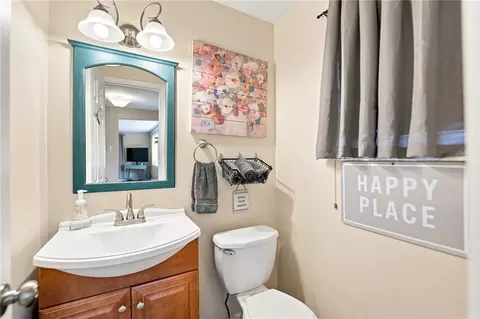 Bath - 696 Sloop, Pittsburgh, PA 15237 photo 1 of 2