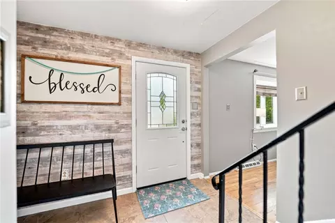 Entry Way - 696 Sloop, Pittsburgh, PA 15237 photo 1 of 4
