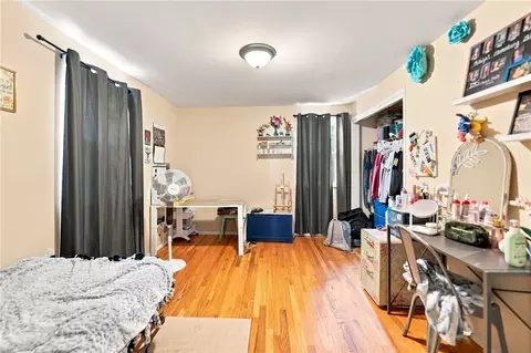 Bedroom - 696 Sloop, Pittsburgh, PA 15237 photo 6 of 7