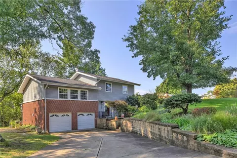 4283 Sky Vue Dr, Murrysville, PA 15668