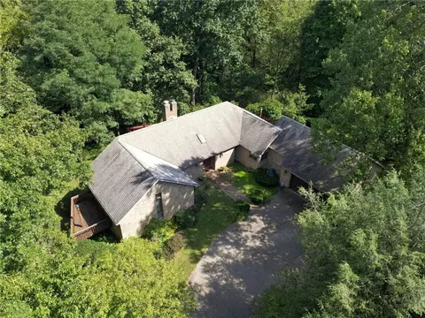 Exterior - 10040 Firethorn Dr, Irwin, PA 15642 photo 6 of 6