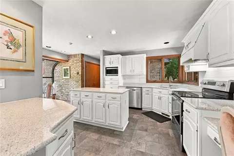 Kitchen - 10040 Firethorn Dr, Irwin, PA 15642 photo 1 of 4