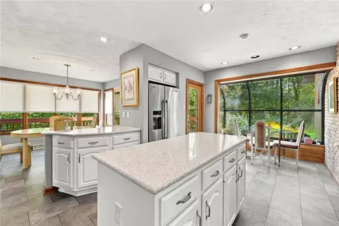 Kitchen - 10040 Firethorn Dr, Irwin, PA 15642 photo 4 of 4