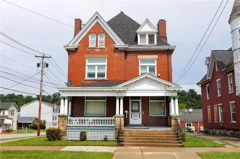 250 Green St, California, PA 15419