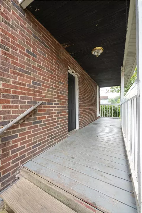 Exterior - 910 Edith St, Duquesne, PA 15110 photo 2 of 7