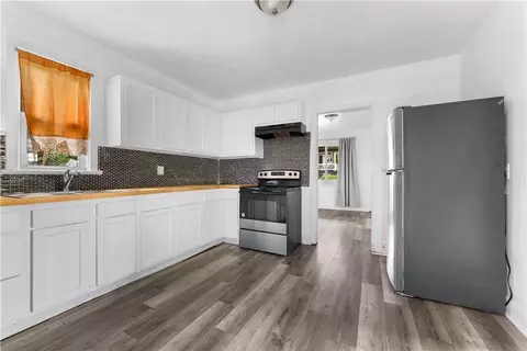 Kitchen - 910 Edith St, Duquesne, PA 15110 photo 1 of 1