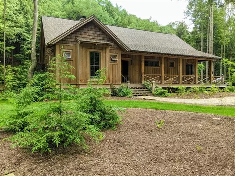 93 Wonder Ln, Punxsutawney, PA 15767