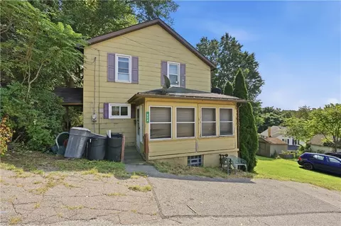 624 Spang Ave, Leechburg, PA 15656