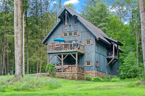 41 Wonder Ln, Punxsutawney, PA 15767