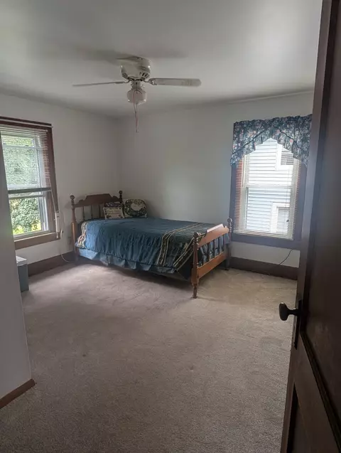 Bedroom - 136 4th St, Monaca, PA 15061 photo 3 of 4