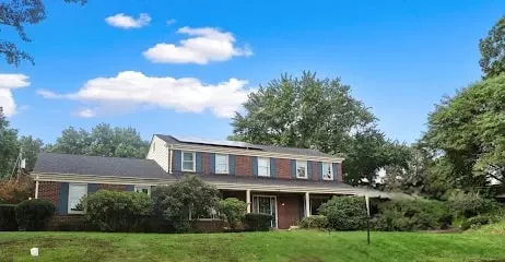 132 Penhurst, Pittsburgh, PA 15235