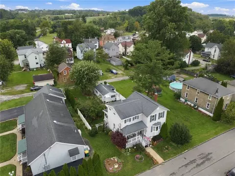 View/Area - 305 E 3rd St, Derry, PA 15627 photo 2 of 4