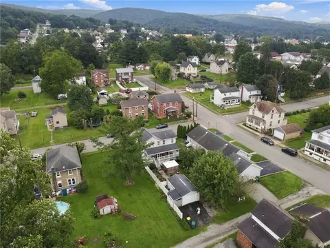 View/Area - 305 E 3rd St, Derry, PA 15627 photo 4 of 4