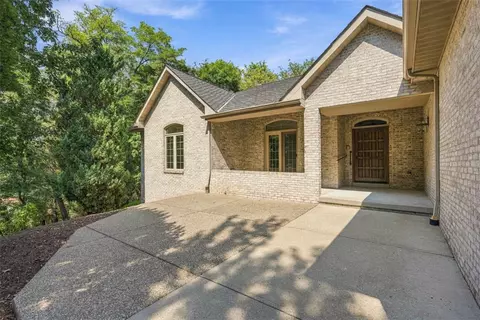 700 Jane Ave, Pittsburgh, PA 15209