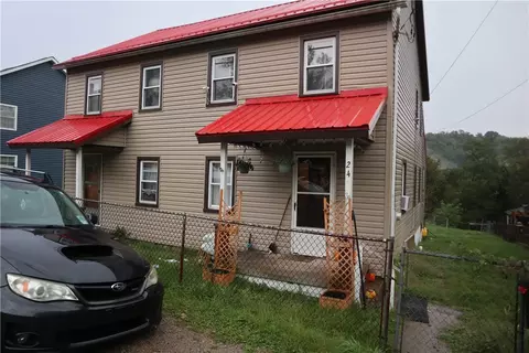 24 Glad St, Daisytown, PA 15427