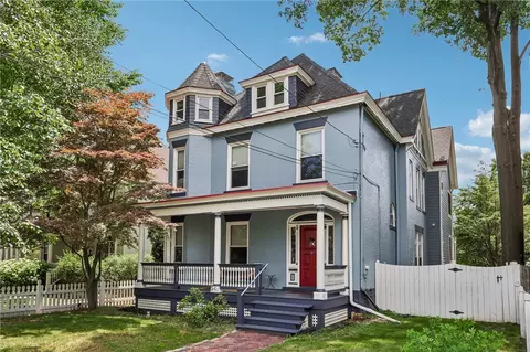 884 Thorn St, Sewickley, PA 15143