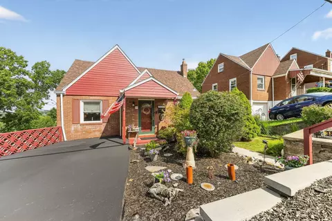3808 Middleboro, Pittsburgh, PA 15234