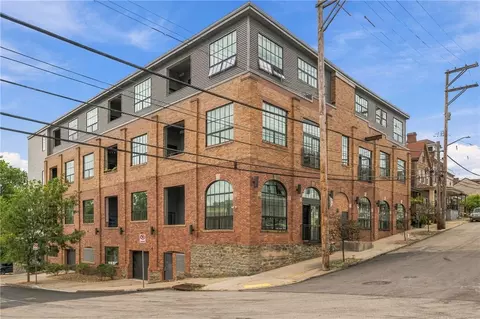 622 Gross St #204, Pittsburgh, PA 15224