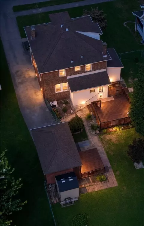 136 E Sheridan Ave, New Castle, PA 16105