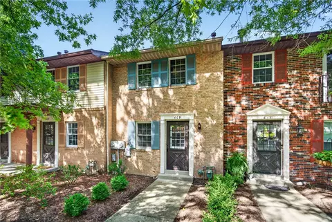 609 Westchester Dr, Wexford, PA 15090