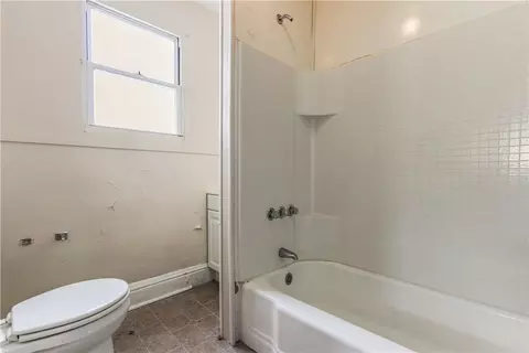 Bath - 112 2nd Ave, New Eagle, PA 15067 photo 1 of 1