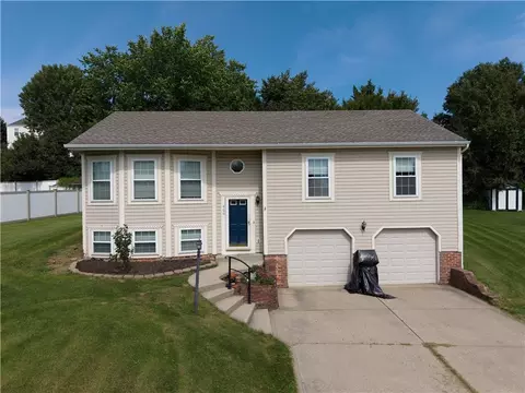 406 S Point Ct, Mcdonald, PA 15057
