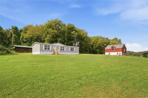 245 W Liberty Rd, Slippery Rock, PA 16057