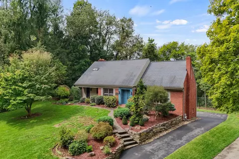 2540 Lindenwood, Pittsburgh, PA 15241
