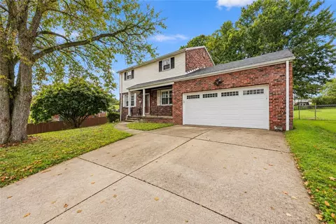 313 Montana Ave, New Kensington, PA 15068