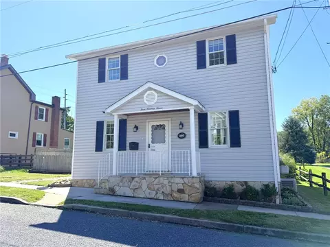 307 W Church St, Ligonier, PA 15658